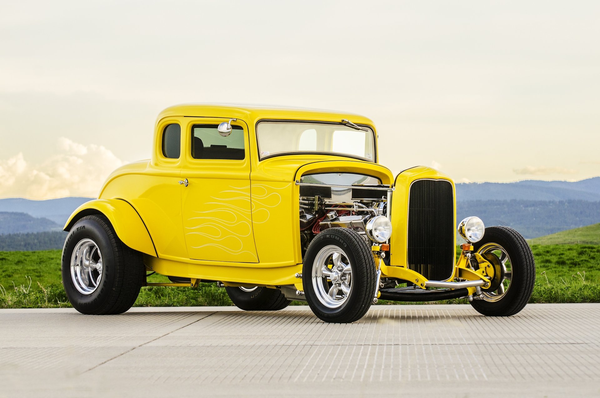 Fuel Your Love for Classic Cars – Discover Timeless Beauty, Power, and Style!
